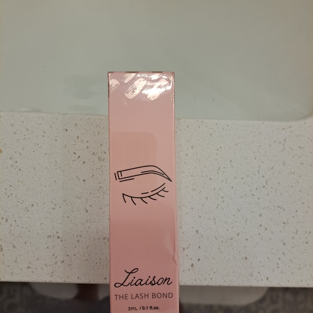 Lash bond